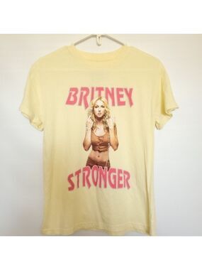 BRITNEY SPEARS STRONGER GRAPHIC TEE YELLOW PINK SHORT SLEEVE WOMENS ( S )